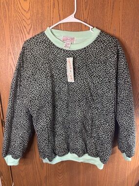 NWT Vintage “Spice Of Life” Crewneck Sz Small Mint Green Elephant Print
